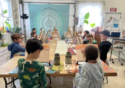 students creating art